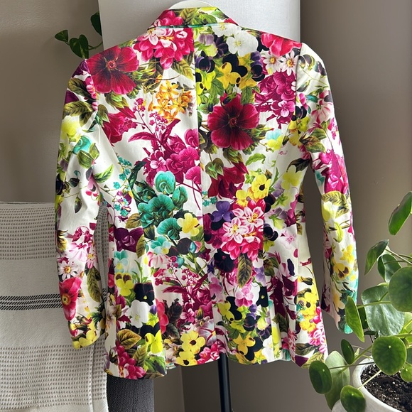 Guess by Marciano Floral Blazer - Picture 4 of 4